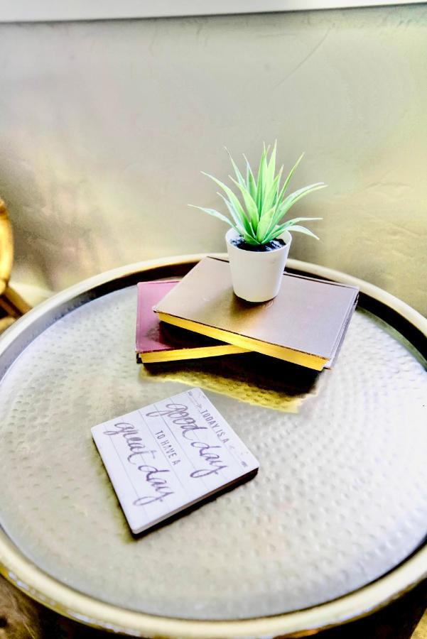 コー​​バリス Modern Boho Retreatヴィラ エクステリア 写真